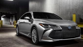 丰田锐志漂移视频,丰田锐志极限漂移瞬间捕捉